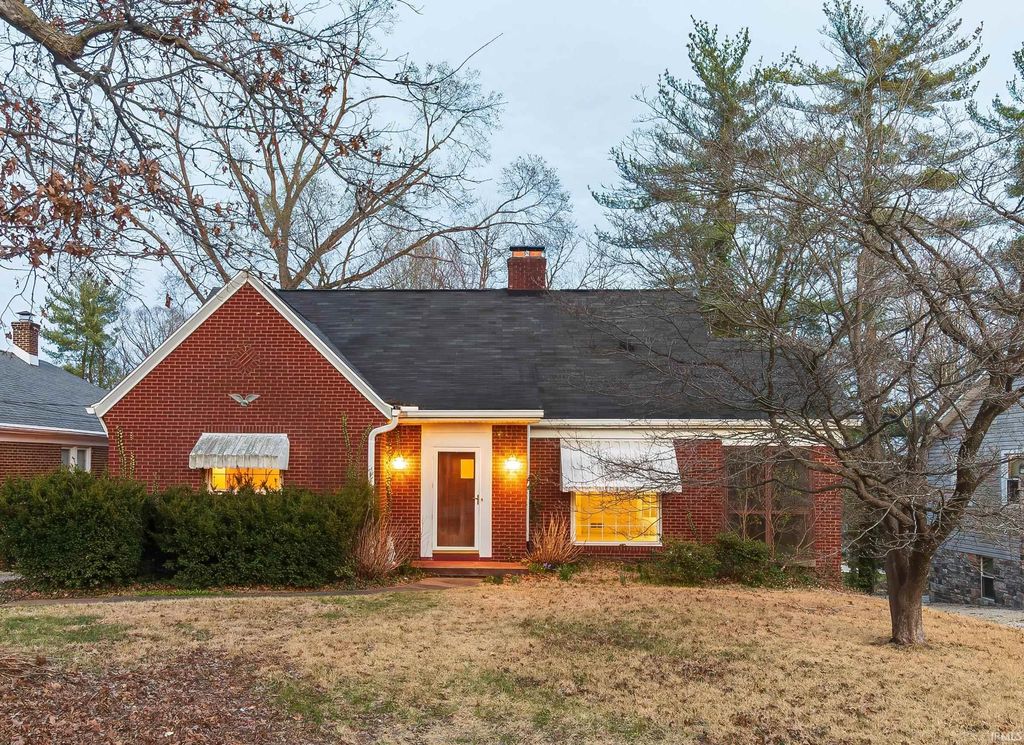 Photo of 5113 Stringtown Road, Evansville, IN 47711 (MLS # 202608602)