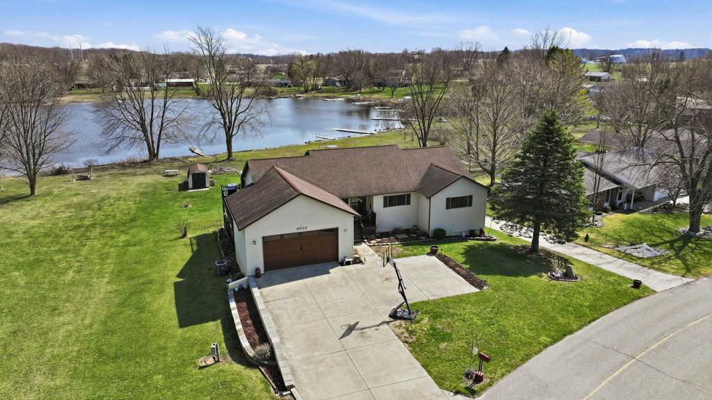 Photo of 5010 Terry Lake Road, Hamilton, IN 46742 (MLS # 202611293)