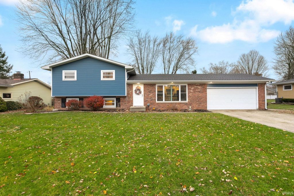 Photo of 13 Meadow Lane, Goshen, IN 46526 (MLS # 202547776)