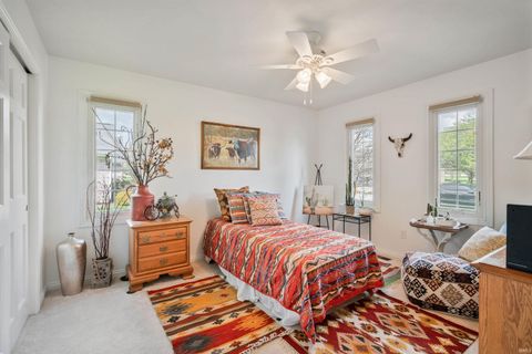 Tiny photo for 4723 Glen Moor Way, Kokomo, IN 46902 (MLS # 202613906)