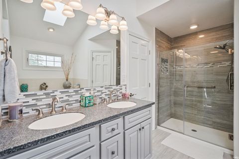 Tiny photo for 4723 Glen Moor Way, Kokomo, IN 46902 (MLS # 202613906)