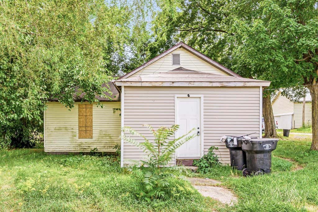 Photo of 203 Michigan Street, Walkerton, IN 46574 (MLS # 202630023)