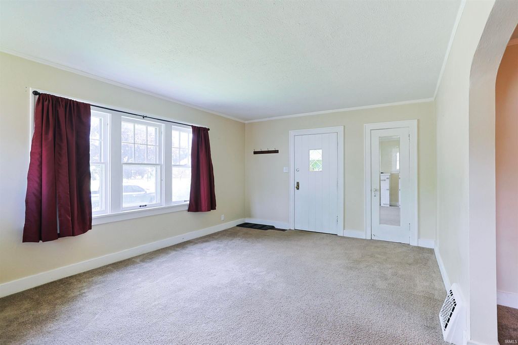 Photo of 2157 Berkley Place, South Bend, IN 46616 (MLS # 202623918)