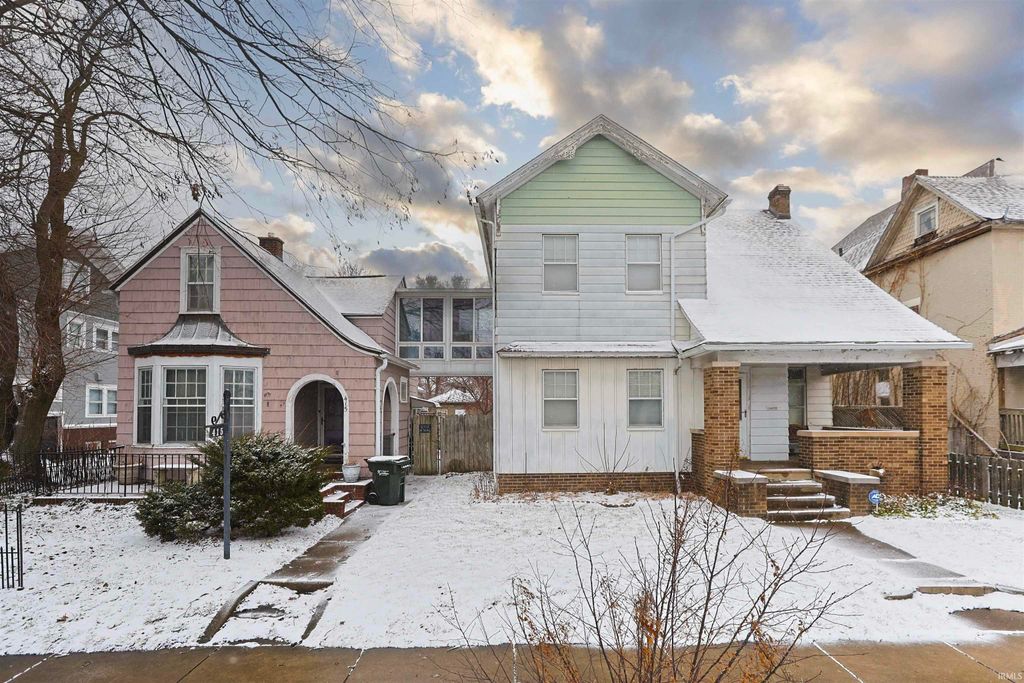 Photo of 415 Lincoln Way, South Bend, IN 46601 (MLS # 202601568)