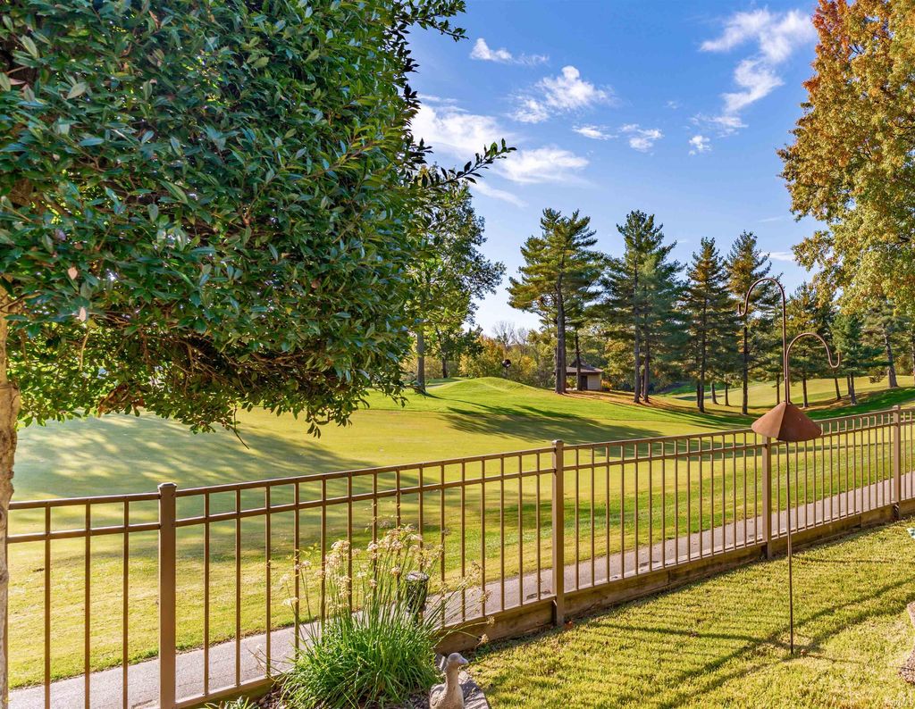 Photo of 113 Hartin Drive, Evansville, IN 47711 (MLS # 202545001)