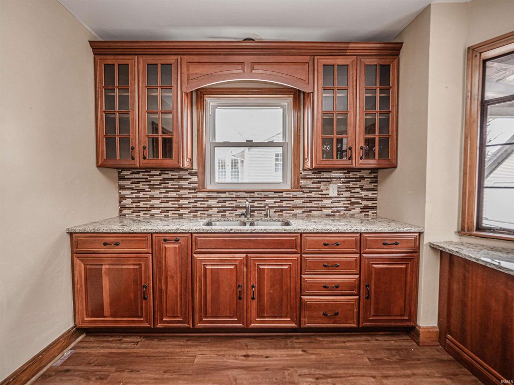 Photo of 3727 Stringtown Road, Evansville, IN 47711 (MLS # 202549861)