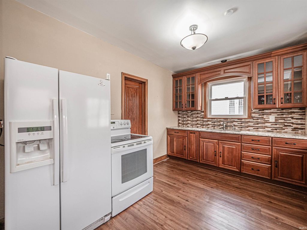 Photo of 3727 Stringtown Road, Evansville, IN 47711 (MLS # 202549861)