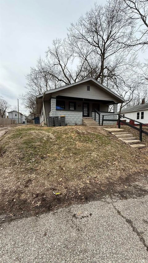 Tiny photo for 1106 S Madison Street, Bloomington, IN 47403 (MLS # 202605326)