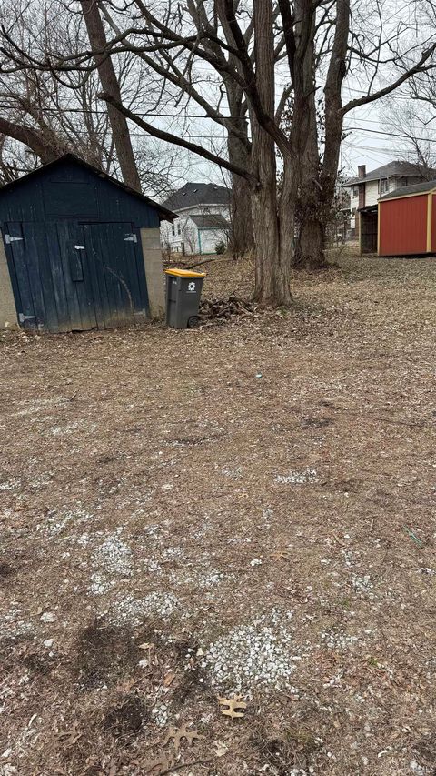 Tiny photo for 1106 S Madison Street, Bloomington, IN 47403 (MLS # 202605326)