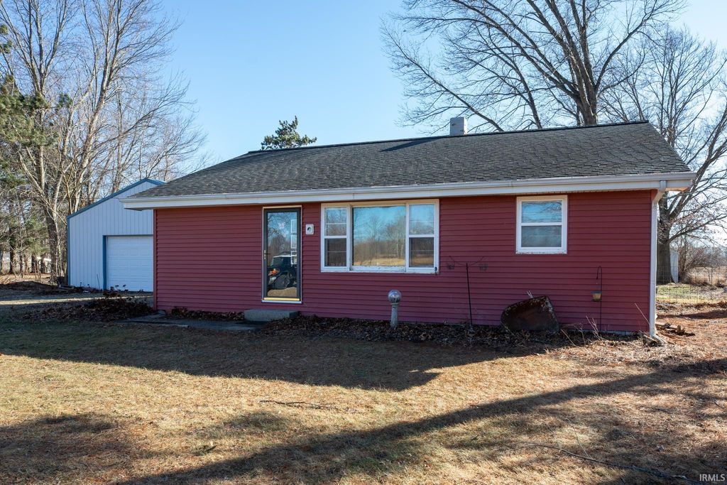 Photo of 29 State Road 10, Bourbon, IN 46504 (MLS # 202605356)