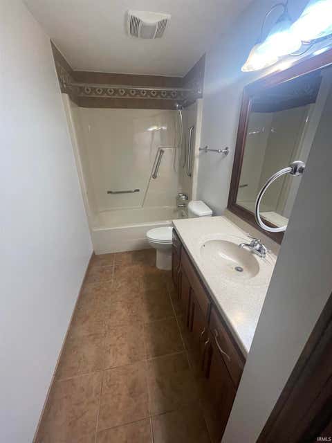 Tiny photo for 5619 Breconshire Drive, Fort Wayne, IN 46804 (MLS # 202626040)