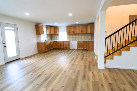 Tiny photo for 610 N Wilson Street, Delphi, IN 46923 (MLS # 202548941)