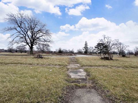 Tiny photo for 1758 N Lancer Street, Peru, IN 46970 (MLS # 202403722)