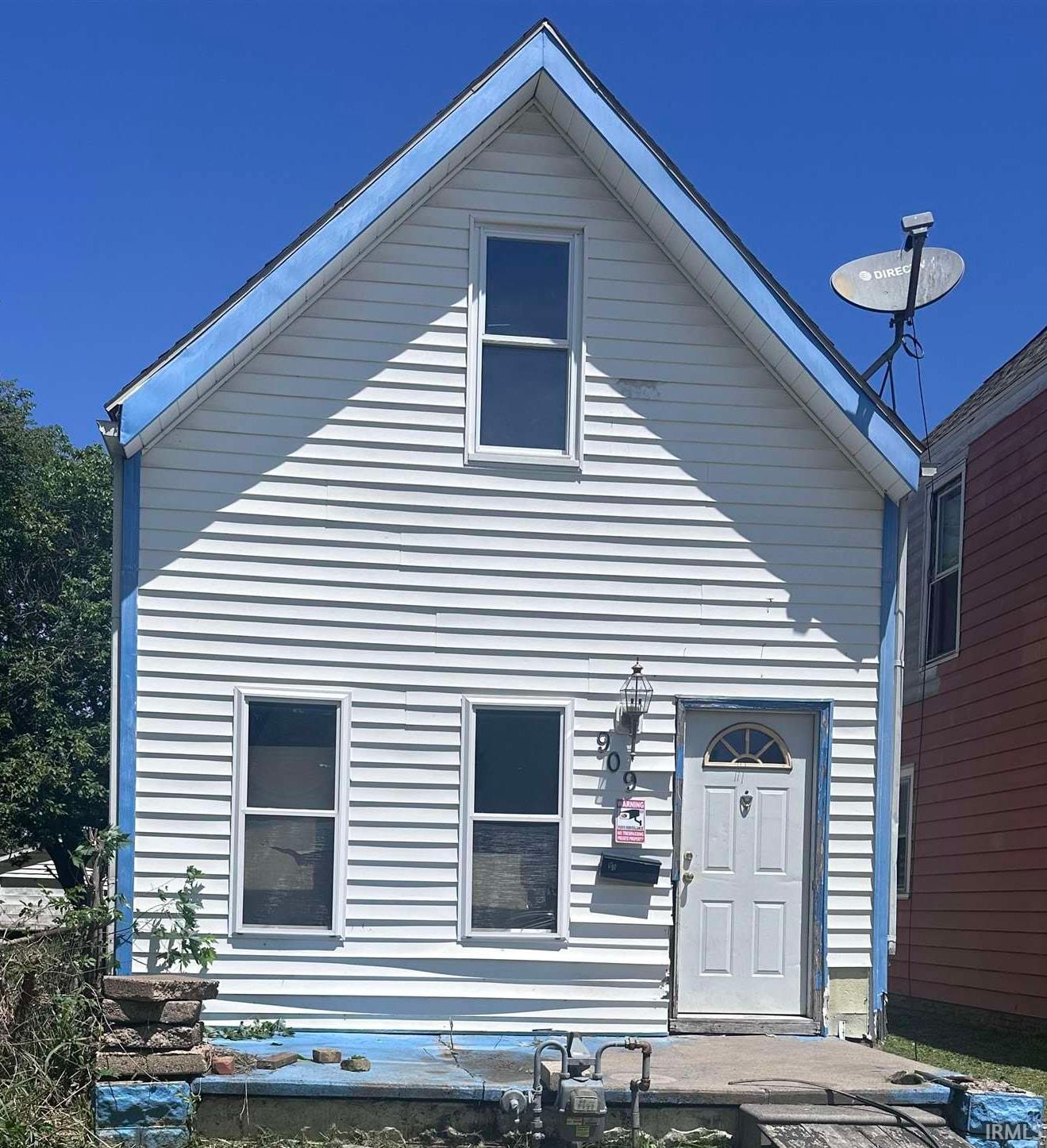 909 W Maryland Street