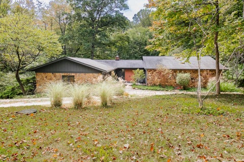 Photo of 4737 N Hite Road, Bloomington, IN 47408 (MLS # 202630484)