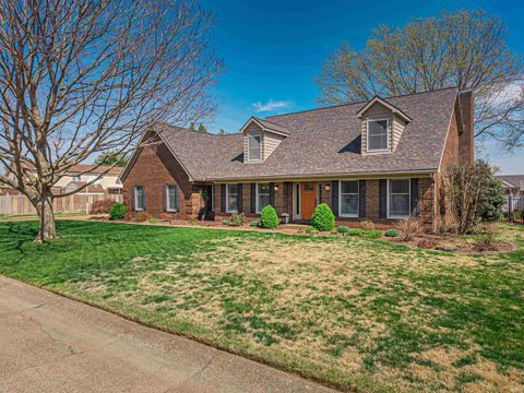 Photo of 610 Salem Court, Evansville, IN 47715 (MLS # 202611295)