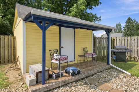 Tiny photo for 68 W 150 S, Bringhurst, IN 46913 (MLS # 202629244)