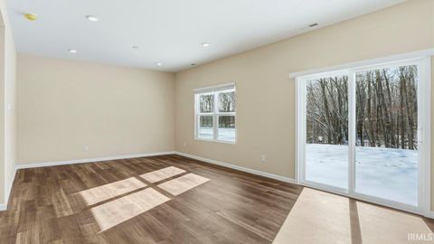 Tiny photo for 6896 Jerome Park Place, Fort Wayne, IN 46835 (MLS # 202539468)