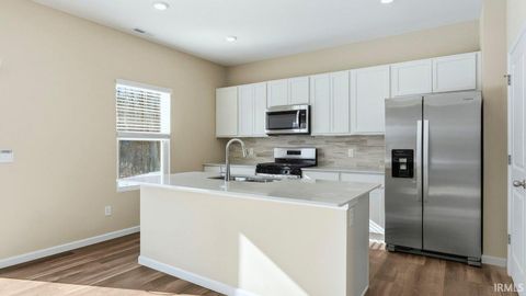 Tiny photo for 6896 Jerome Park Place, Fort Wayne, IN 46835 (MLS # 202539468)