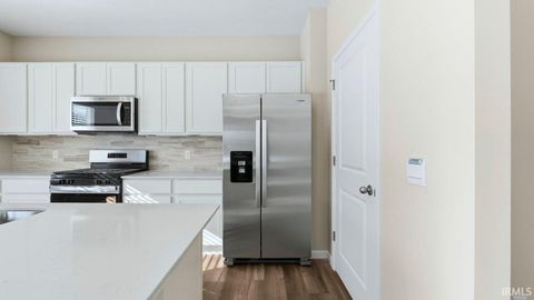 Tiny photo for 6896 Jerome Park Place, Fort Wayne, IN 46835 (MLS # 202539468)