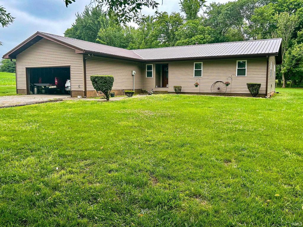 Photo of 261 W Country Road 800 N, Hazleton, IN 47640 (MLS # 202609842)
