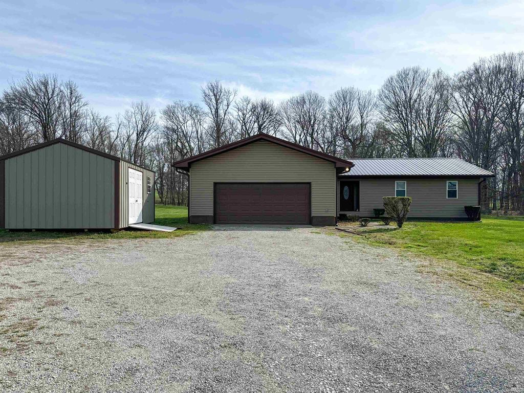 Photo of 261 W Country Road 800 N, Hazleton, IN 47640 (MLS # 202609842)
