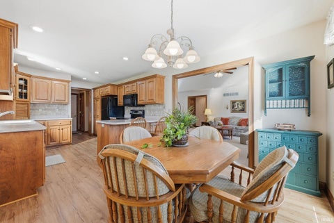 Tiny photo for 103 Matthew Cove, Auburn, IN 46706 (MLS # 202641927)