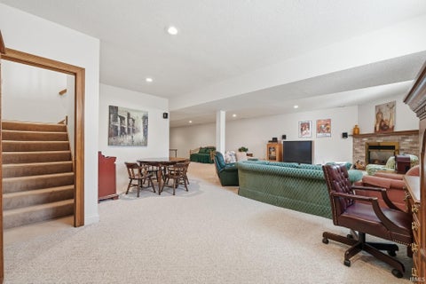 Tiny photo for 103 Matthew Cove, Auburn, IN 46706 (MLS # 202641927)
