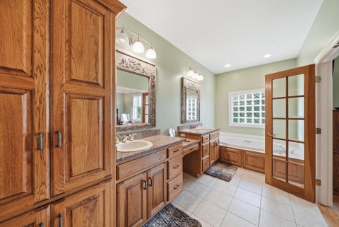 Tiny photo for 12034 Sycamore Lakes Court, Fort Wayne, IN 46814 (MLS # 202643457)