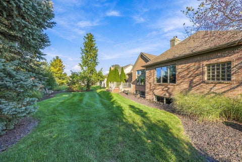 Tiny photo for 12034 Sycamore Lakes Court, Fort Wayne, IN 46814 (MLS # 202643457)