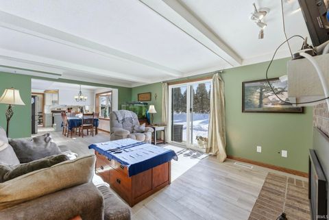 Tiny photo for 10410 Thatcher Court, Fort Wayne, IN 46845 (MLS # 202605688)