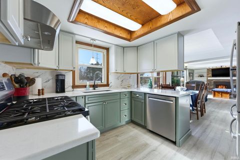 Tiny photo for 10410 Thatcher Court, Fort Wayne, IN 46845 (MLS # 202605688)