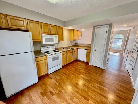 Tiny photo for 3404 S Oaklawn Circle, Bloomington, IN 47401 (MLS # 202631165)