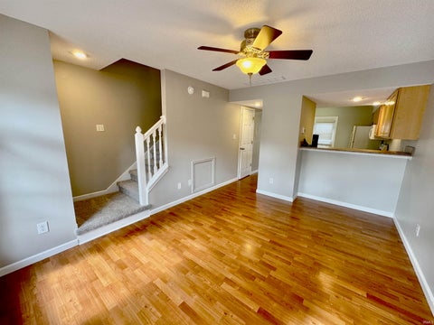 Tiny photo for 3404 S Oaklawn Circle, Bloomington, IN 47401 (MLS # 202631165)