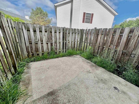 Tiny photo for 3404 S Oaklawn Circle, Bloomington, IN 47401 (MLS # 202631165)