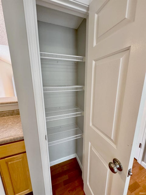 Tiny photo for 3404 S Oaklawn Circle, Bloomington, IN 47401 (MLS # 202631165)
