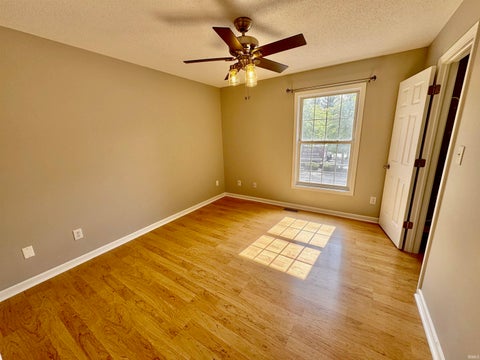 Tiny photo for 3404 S Oaklawn Circle, Bloomington, IN 47401 (MLS # 202631165)