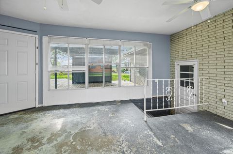 Tiny photo for 8303 W 400 S, Russiaville, IN 46979 (MLS # 202613377)