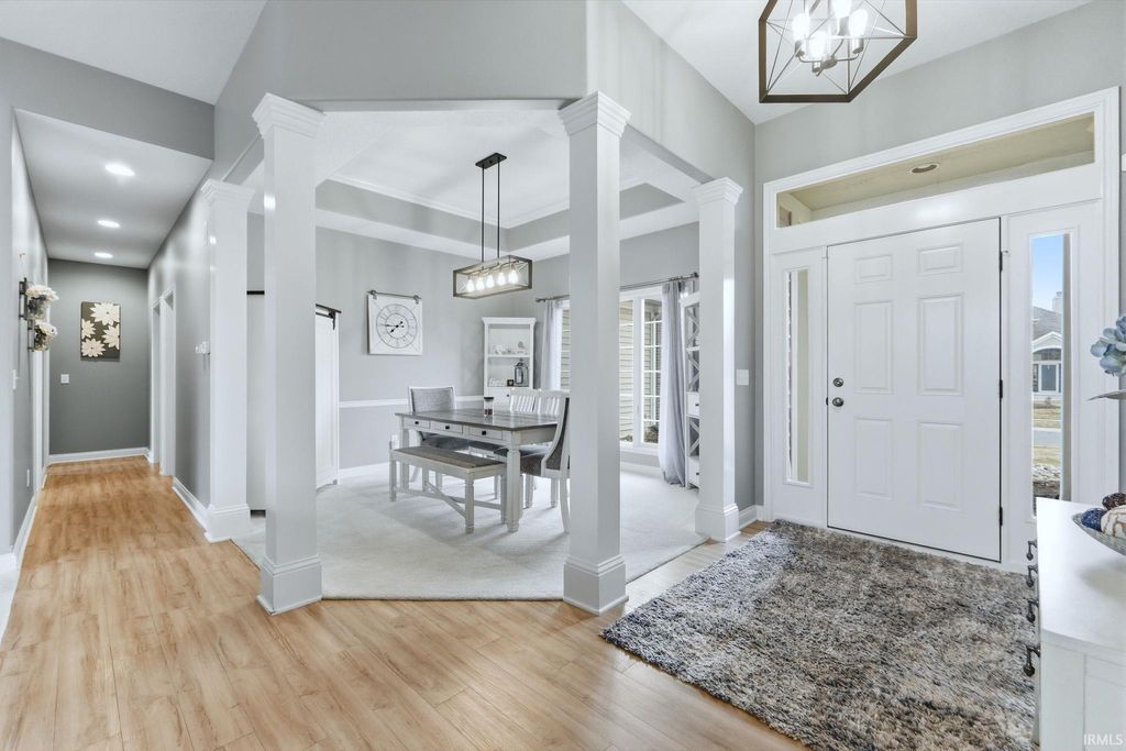 Photo of 7228 Evansbrook Drive, Fort Wayne, IN 46835 (MLS # 202608643)