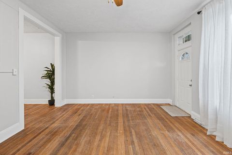 Tiny photo for 1109 S 4Th Street, Lafayette, IN 47905 (MLS # 202612602)