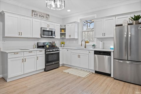 Tiny photo for 1109 S 4Th Street, Lafayette, IN 47905 (MLS # 202612602)