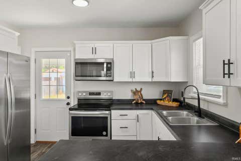 Tiny photo for 722 S 36Th Street, South Bend, IN 46615 (MLS # 202635285)