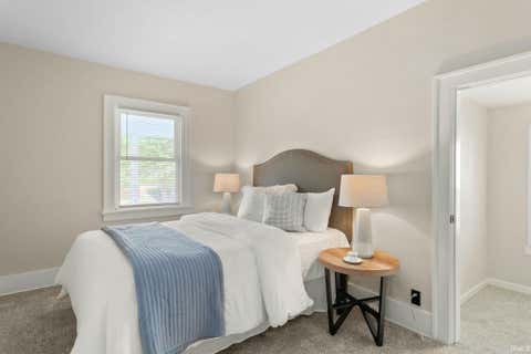 Tiny photo for 722 S 36Th Street, South Bend, IN 46615 (MLS # 202635285)