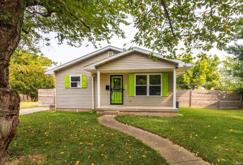Photo of 110 Jefferson Avenue, Evansville, IN 47713 (MLS # 202536078)