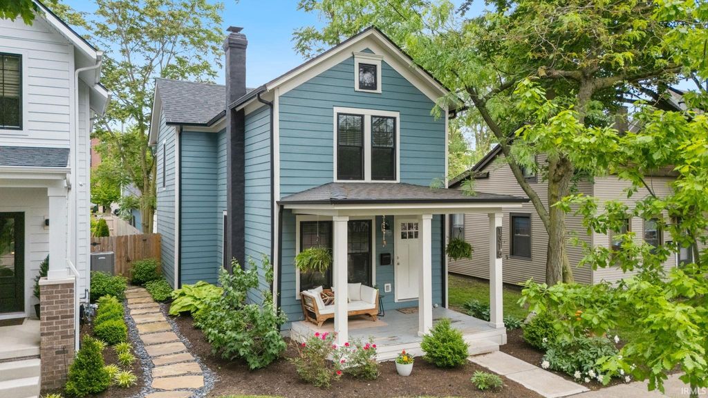 Photo of 1315 Rockhill Street, Fort Wayne, IN 46802 (MLS # 202620258)