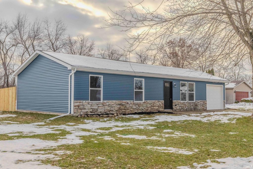 Photo of 417 Cadillac Street, Ligonier, IN 46767 (MLS # 202548874)