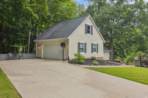 Tiny photo for 1625 Cottonwood Circle, Lafayette, IN 47905 (MLS # 202614277)