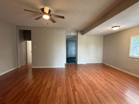Tiny photo for 1810 N Market Street, Kokomo, IN 46901 (MLS # 202538670)