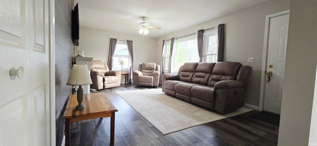 Photo of 1407 E Orchard Drive, North Manchester, IN 46962 (MLS # 202609350)