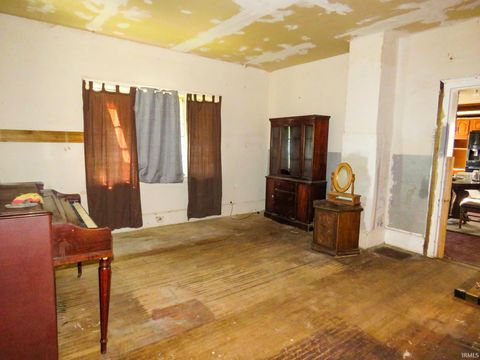 Tiny photo for 1800 SPEAR Street, Logansport, IN 46947 (MLS # 202539744)